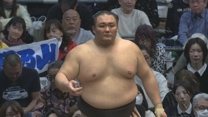 朝乃山「前に出る相撲をとれた」石川の欧勝海を圧倒して雪辱の今場所初勝利【大相撲春場所 2日目結果】