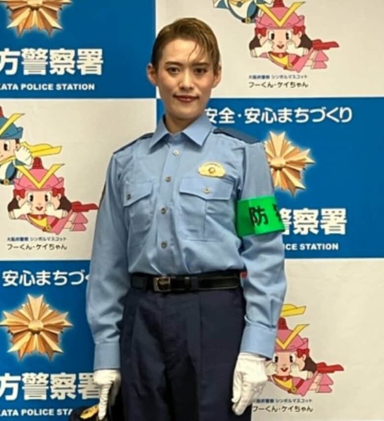 特殊詐欺の被害すでに73億円超　ビデオ通話でだまされる新手口も…OSKトップスター・翼和希さんが1日署長で注意喚起「詐欺は人ごとじゃない時代」　大阪・枚方警察署｜FNNプライムオンライン