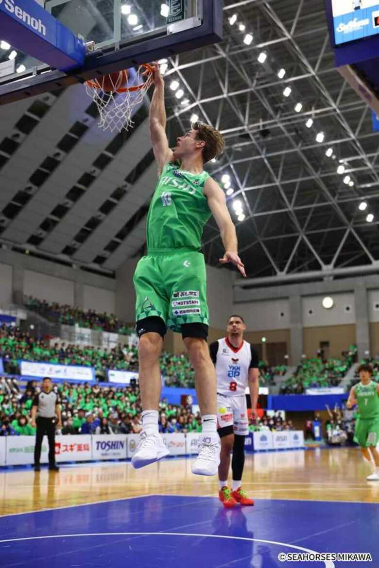 【シーホース三河】100点ゲームで富山に快勝　CS進出に向けて「特別に相手を意識しない。残りはすべてが大切なゲーム」西田優大｜FNNプライムオンライン