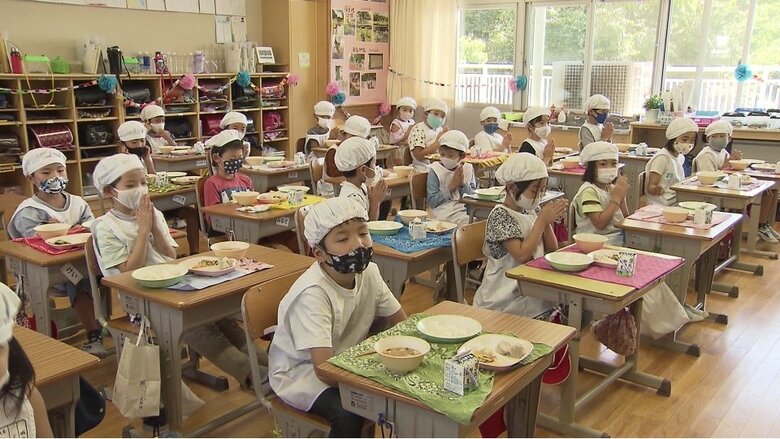 給食の時間（長野市・城山小学校）