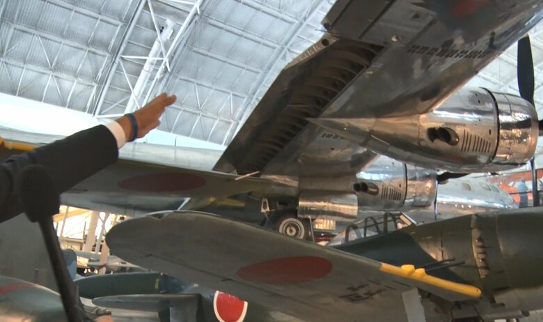 エノラ・ゲイの巨大な機体