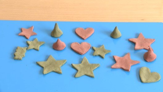 クッキー用の型でくりぬき乾燥