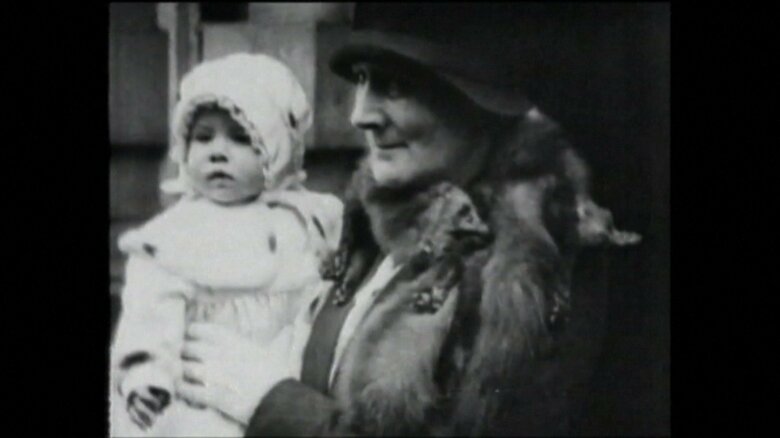 幼い頃のエリザベス女王（1928年）