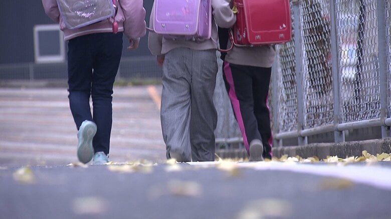 小中高校に複数人で登下校をするよう求めた自治体も