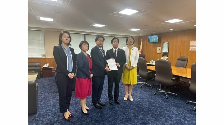 国民民主・伊藤孝恵議員と厚生労働大臣へ要望（牛田議員提供）