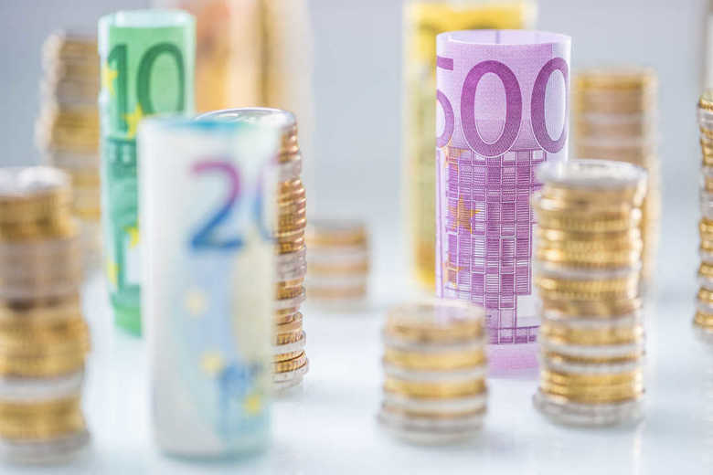 フランスで“タンス貯金”はあり得ない 現金での支払いは証明書が必要ってホント?