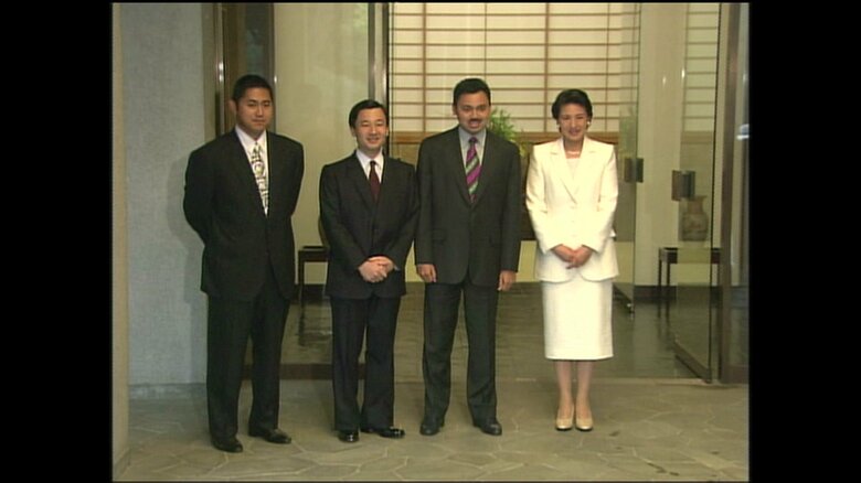 平成14（2002）年　東宮御所でビラ皇太子と初めてお会いに