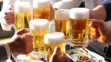 「アルコールが抜ける時間」4割が知らなかった!医師が教えるやってはいけない二日酔い対策