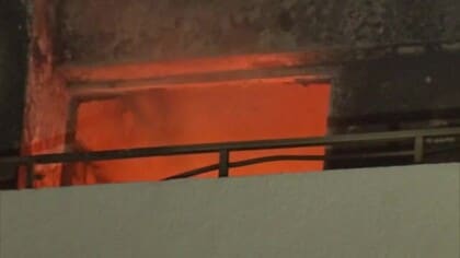 新潟市中央区のマンションで火災　「逃げて」の声で住民などが避難　70代女性がのどの痛み訴え病院に搬送【新潟】