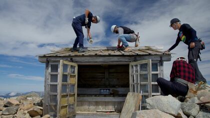 薬師如来像」を運んだ独身男性には良縁が？ 52年ぶりに薬師岳山頂のお