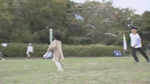 「唐八景開催が最後なのは寂しい」長崎の春の風物詩「ハタ揚げ」大会開催 駐車場の確保など難しく来年以降は別の場所を検討 北海道から駆け付けた人も