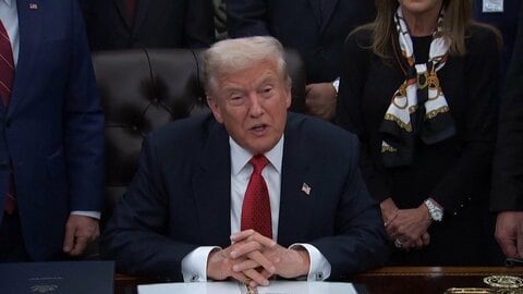 トランプ大統領　コーヒー豆や牛肉を関税対象から除外へ