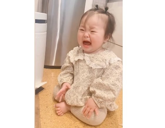 鬼にびっくりの泣き顔をもう一度…