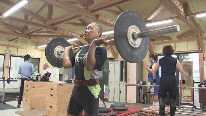 競技生活は56年に