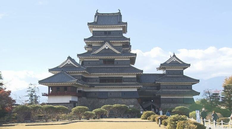 国宝・松本城　天守の創建時期は「1596～97年頃」　従来の見解より3年ほど遅く　木材の年輪から伐採・築造年代を特定｜FNNプライムオンライン