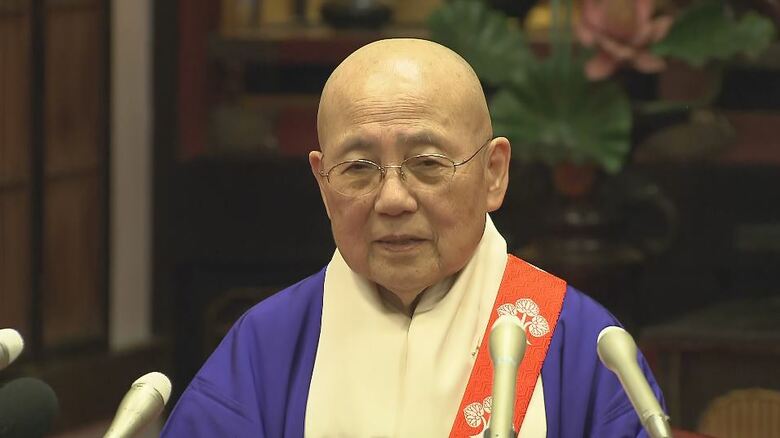 「戦争のない平和な世界に」善光寺大本願の新住職に川名観惠上人（85）が就任　「お数珠頂戴」や「お朝事」を執り行う　2027年には御開帳実施へ｜FNNプライムオンライン