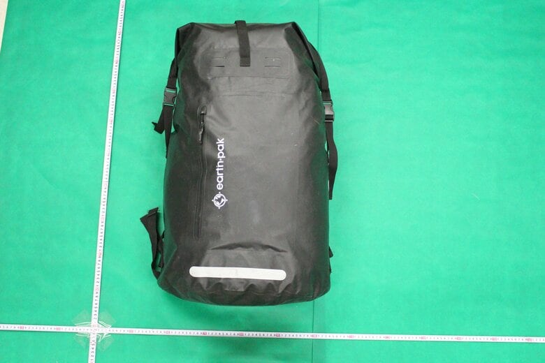 乾燥大麻をリュックサックに隠し…香港から福岡に密輸した疑い　米国籍の36歳男を逮捕　「バッグに入れたことを忘れたまま日本に来た」容疑を一部否認｜FNNプライムオンライン