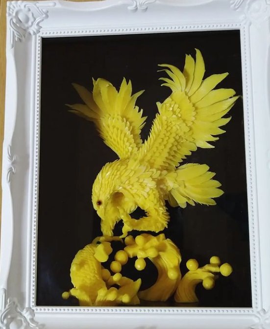 石鹸で作られた（ソープカービング）鷹の作品