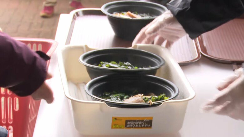 被災者にふるまわれたラーメン