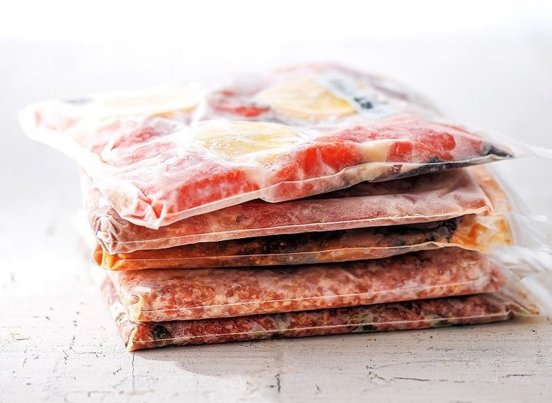 あなたの家にもあるはず!災害時に役立つ冷凍庫のストック食材と活用法のポイント