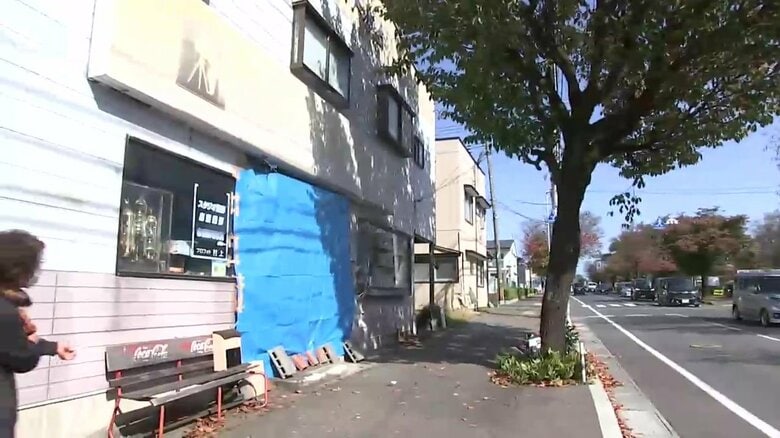 最初に衝突した写真店