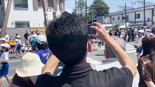 3代で金谷川小学校に通った山田さん一家　父・泰広さんの撮影にも熱が入る