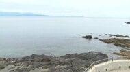 「海に女性が浮いている」女の子2人と成人女性1人の死亡を確認　近くの橋に車、側には靴　神奈川・真鶴町