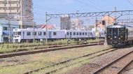鉄道ファンは大満足…西鉄×JR九州が1日限りの粋なツアー 自慢の観光列車が夢の共演