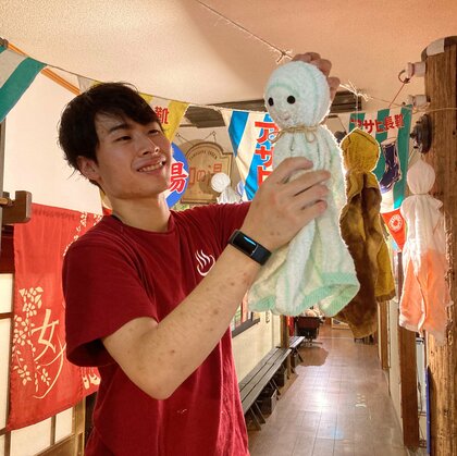 自分のタオルと“再会”することも？温泉で最も多い忘れ物が“てるてる坊主”になってズラリ！込められた思いを聞いた