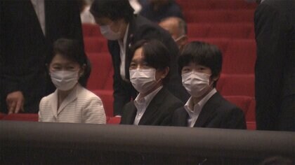 【速報】悠仁さまが「文化部のインターハイ」で高校生バンドの演奏をご鑑賞