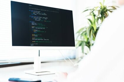 人手不足続くソフトウェア業、倒産件数が昨年に並び過去10年で最多ペース　パッケージソフトウェア業の2025年度の倒産は過去最多の見込み