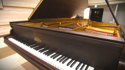 国内にわずか4台!? 学校の片隅に眠っていた幻の最高級ピアノ“エラール”…2年半の修復終え美しい音色復活