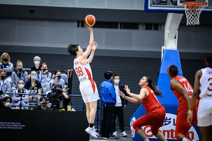 攻守に渡って活躍した赤穂ひまわり選手 (C)FIBA