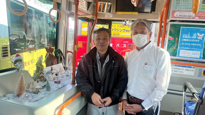 工場長の今畑祥志さん(左)、乗務員の中村哲也さん(右)