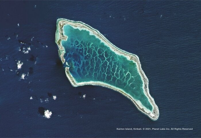 キリバス共和国のカントン島(-2.77482, -171.70690)