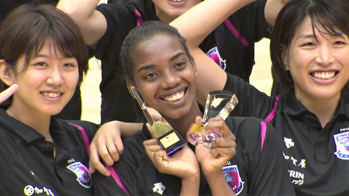 フレッシュスター賞と大会MVPに輝いたメリーサ選手