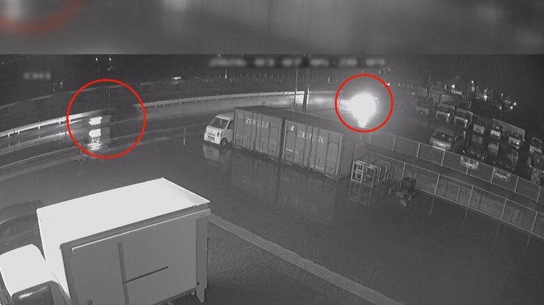 競い合うように走る「2台の車」が事故現場手前の防犯カメラに　逮捕された男が他の車を一方的に競争相手とみなして猛スピードで走行か　国道8号の親子死亡事故｜FNNプライムオンライン