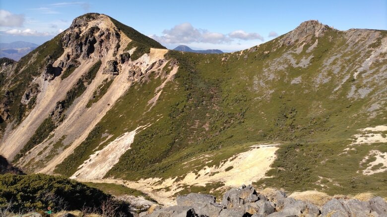 単独登山の埼玉県の74歳女性が下山中に転倒して重傷　八ヶ岳連峰東天狗岳付近で遭難　ヘリコプターで救助　｜FNNプライムオンライン