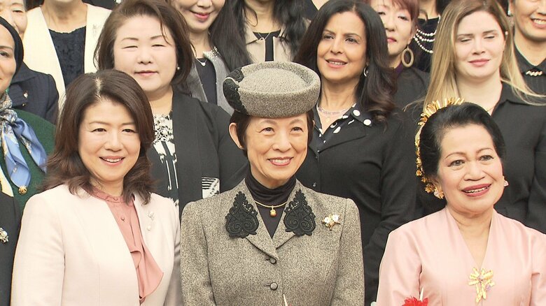 「月という遠いところに着陸できるのに、地球上の問題を解決できない…」久子さま声を震わせ平和への思い述べられる　｜FNNプライムオンライン