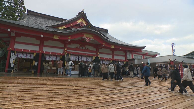 富山県の年末年始「112万人の参拝ラッシュ」予想　日枝神社と護国神社に最多25万人の人出予想｜FNNプライムオンライン