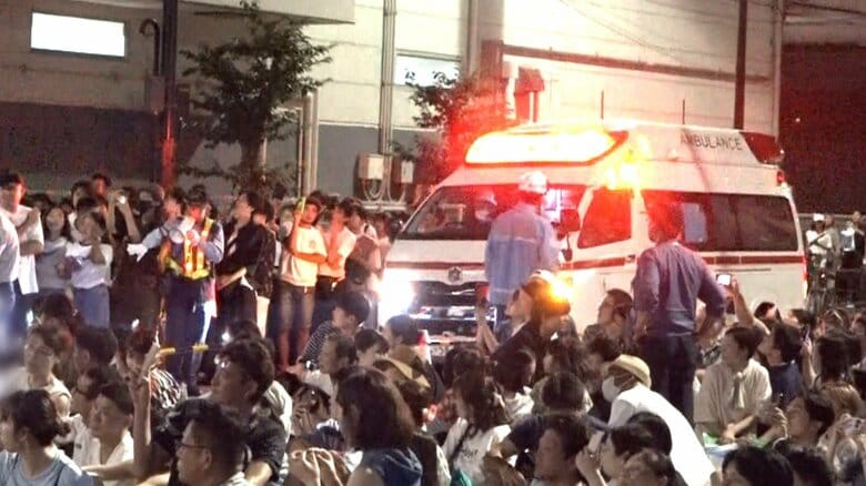 【隅田川花火】過去最多の観客103万人 “熱中症”で搬送も救急車通れず…禁止されている場所取りや 警察との口論も｜FNNプライムオンライン