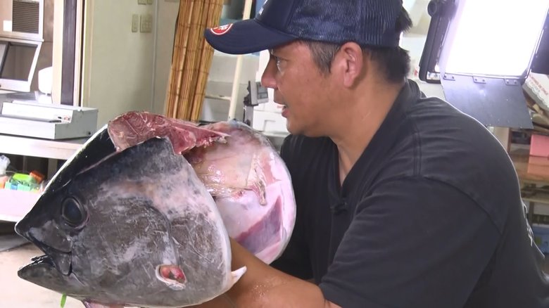脂がのったマグロの頭