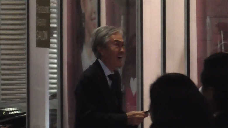 石原伸晃元幹事長(11月26日午後9時前・銀座)