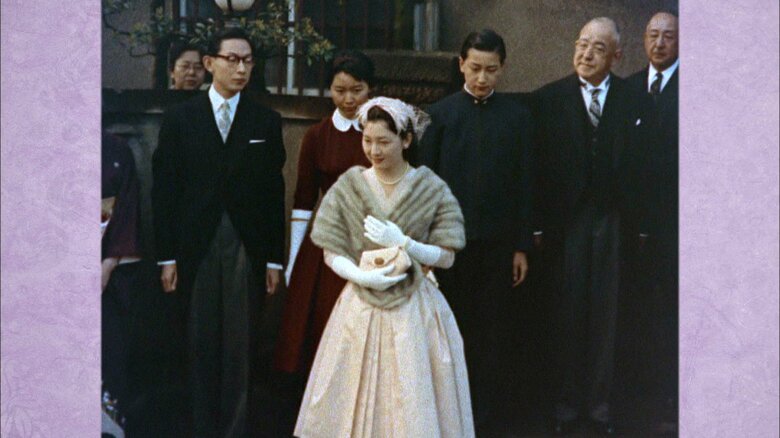 昭和34(1959)年4月　結婚の儀の早朝　ご実家を出られる美智子さま