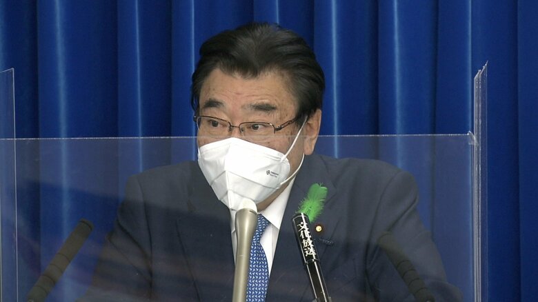 きょうの閣議後の会見で、ノババックス製のワクチンについて言及する後藤厚労相