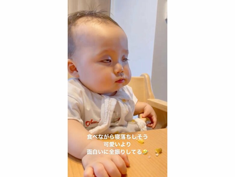 顔は寝ているが口はもぐもぐ（提供：MIさん）