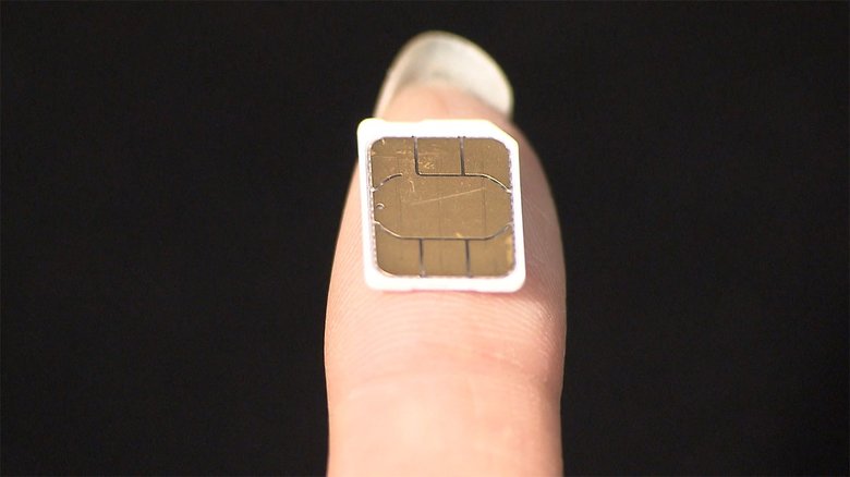 携帯値下げへ 「eSIM」普及策 “乗り換え”スムーズに