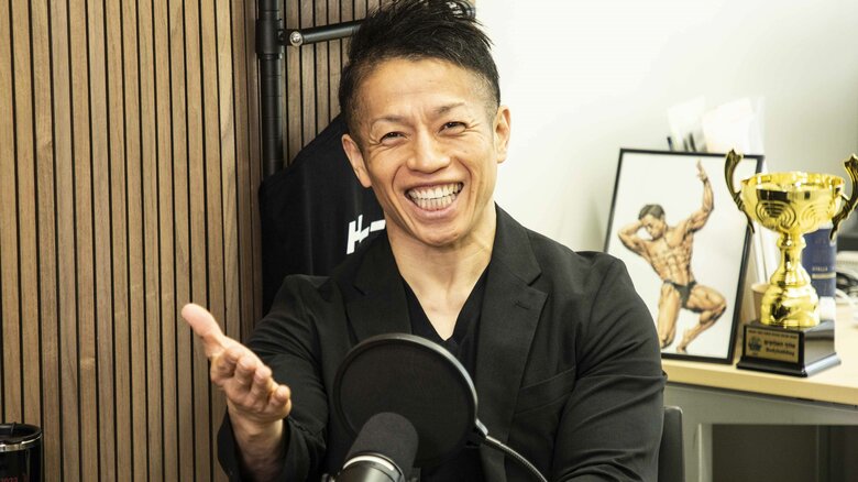 「バズーカ岡田」こと岡田隆さん