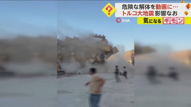 ビル倒壊の瞬間を捉えた映像④
