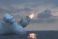 北朝鮮　“潜水艦発射型”巡航ミサイルを試射　2時間あまり日本海上空を飛行　金総書記が現地指導